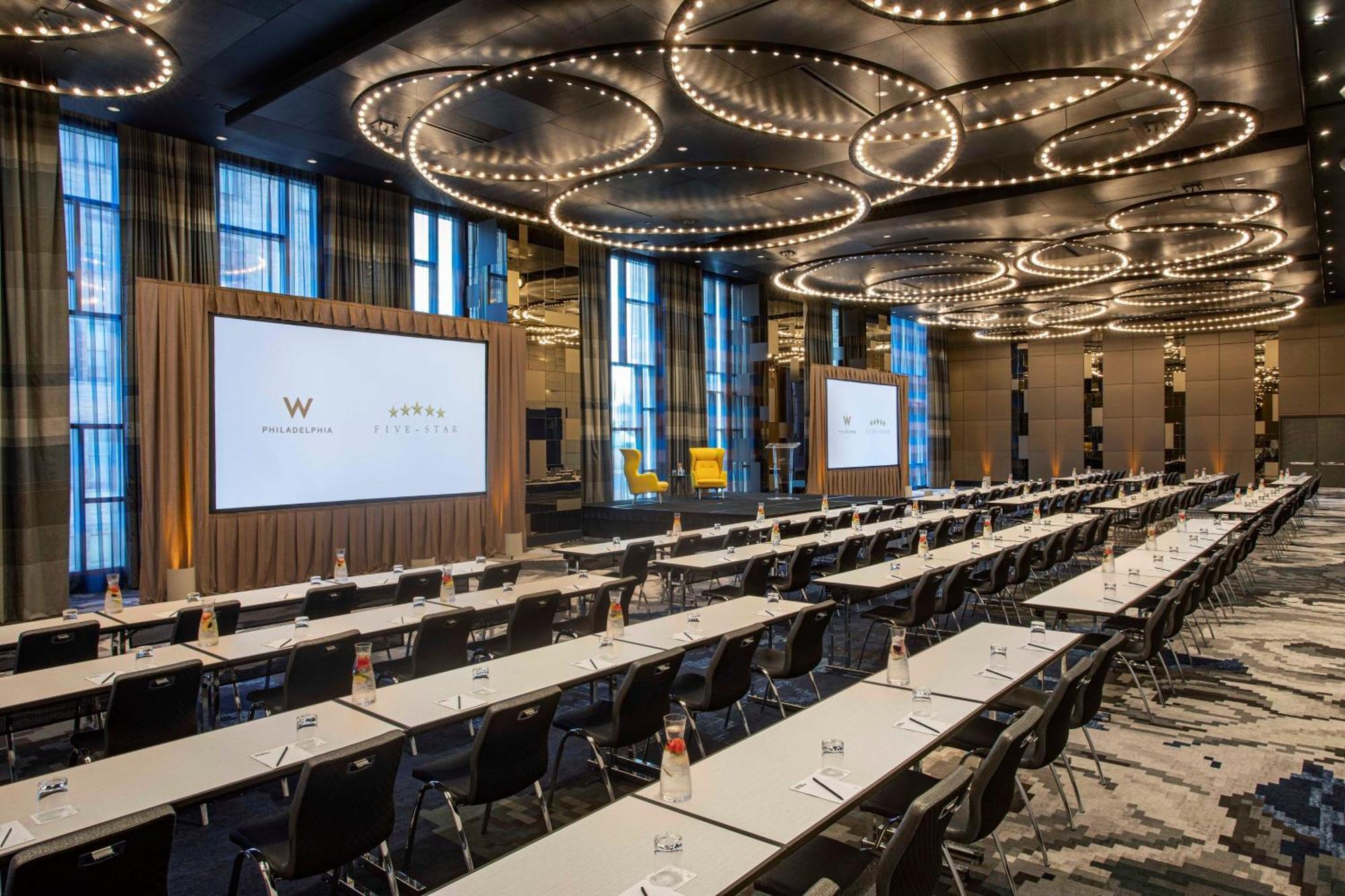 W Philadelphia Hotel Luaran gambar